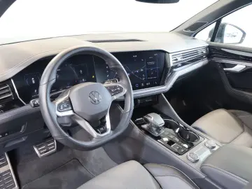 VW Touareg 3.0 TDI R-Line LUFT NACHT PANO AHK HUD