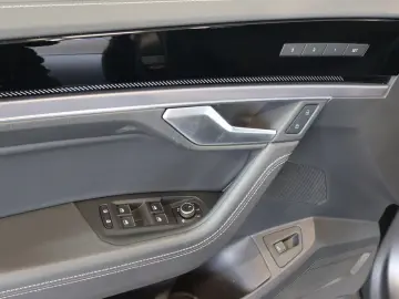 VW Touareg 3.0 TDI R-Line LUFT NACHT PANO AHK HUD