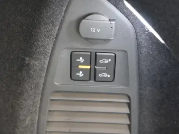 VW Touareg 3.0 TDI R-Line LUFT NACHT PANO AHK HUD