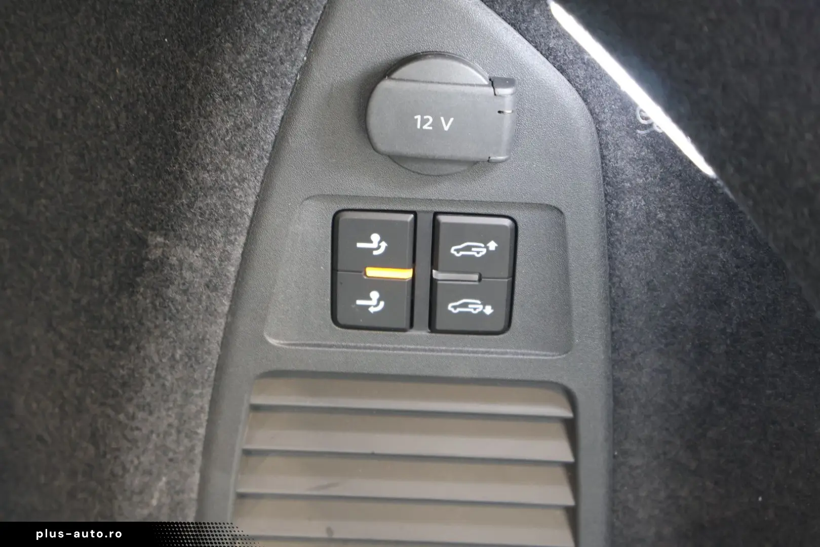 VW Touareg 3.0 TDI R-Line LUFT NACHT PANO AHK HUD
