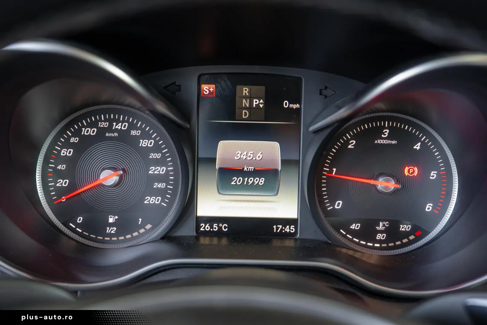 Mercedes-Benz C-Class 220 D