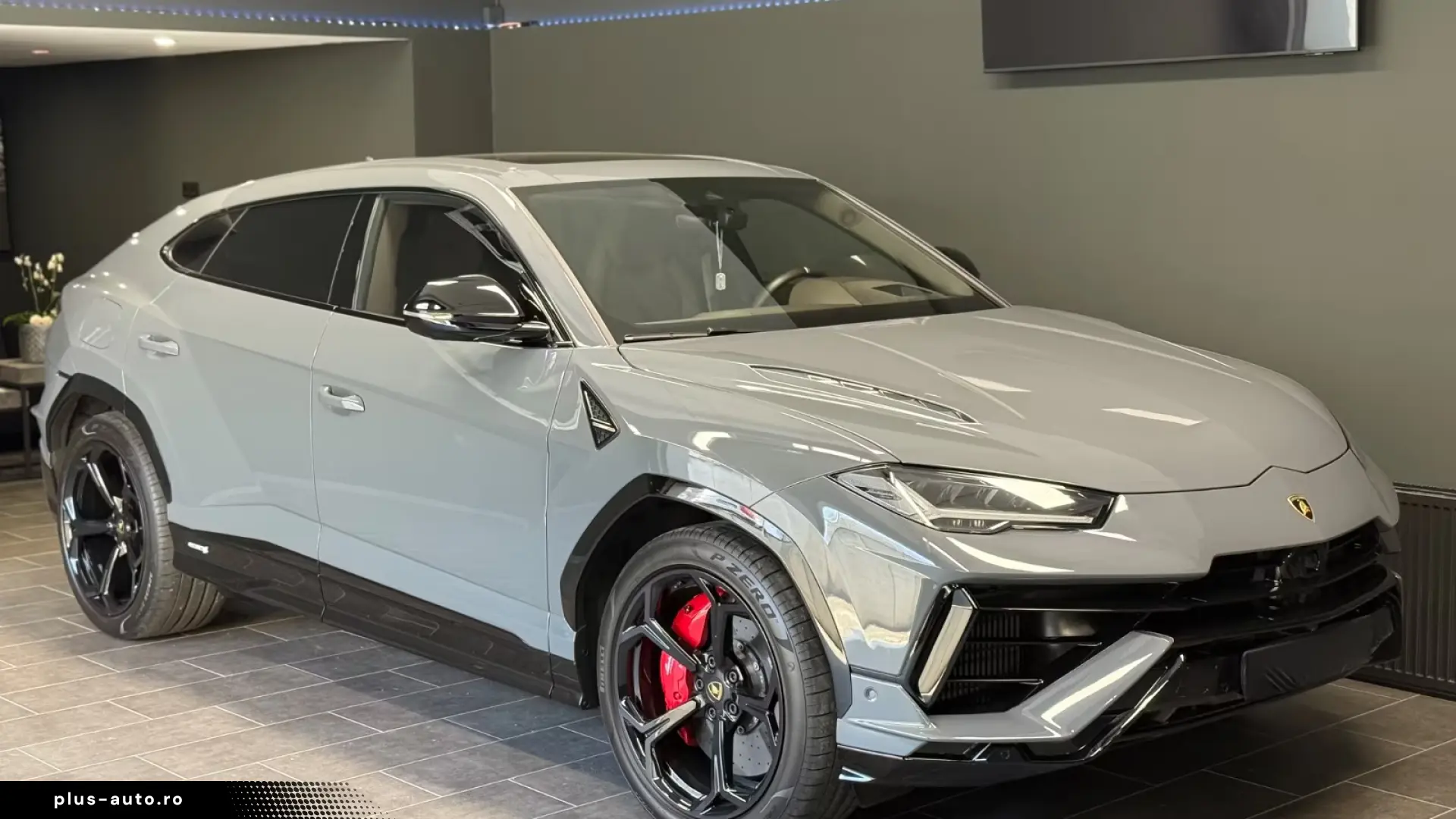 Lamborghini Urus S Grigio Telesto B&O Panorama Night