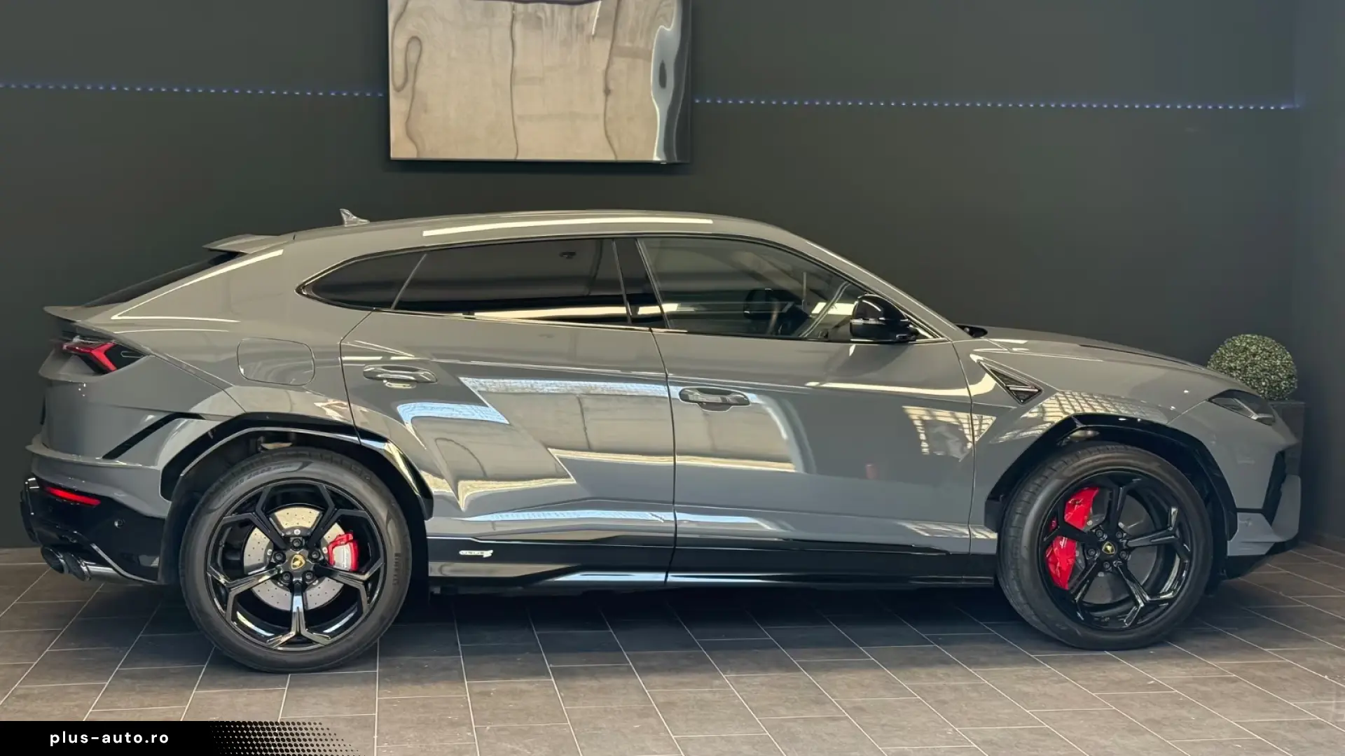 Lamborghini Urus S Grigio Telesto B&O Panorama Night