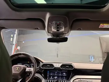 Lamborghini Urus S Grigio Telesto B&O Panorama Night