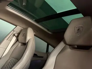 Lamborghini Urus S Grigio Telesto B&O Panorama Night