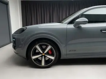 Porsche Cayenne GTS V8 500CP Sport Chrono Pano Matrix