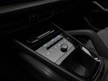 Porsche Cayenne GTS V8 500CP Sport Chrono Pano Matrix