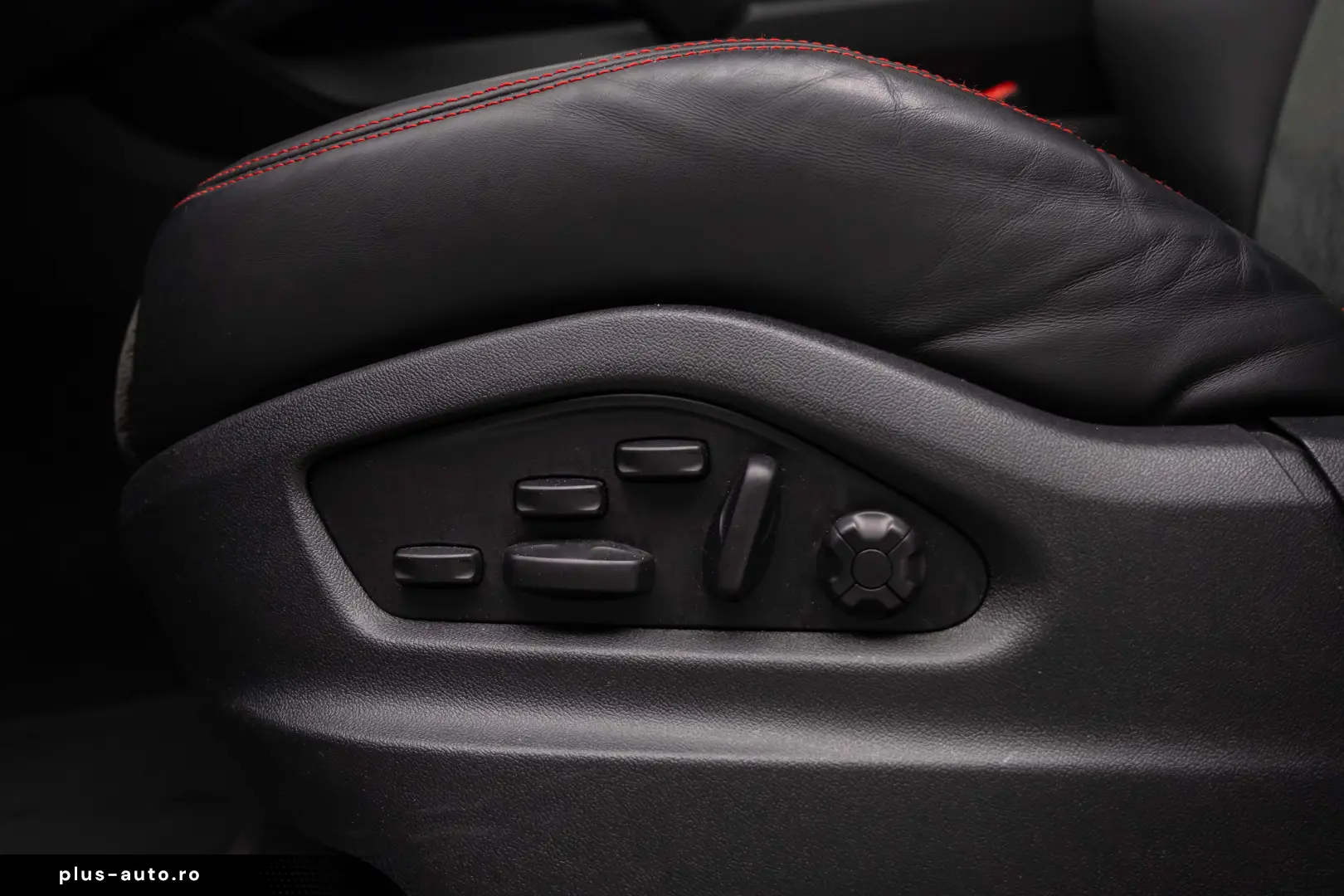 Porsche Cayenne GTS V8 500CP Sport Chrono Pano Matrix