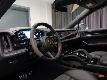 Porsche Cayenne GTS V8 500CP Sport Chrono Pano Matrix