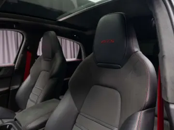 Porsche Cayenne GTS V8 500CP Sport Chrono Pano Matrix