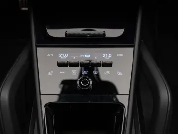 Porsche Cayenne GTS V8 500CP Sport Chrono Pano Matrix