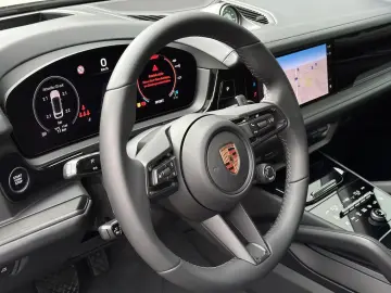 Porsche Cayenne E-Hybrid Coupé Black Edition AHK SHZ PAN