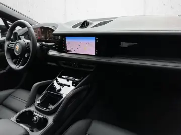 Porsche Cayenne E-Hybrid Coupé Black Edition AHK SHZ PAN