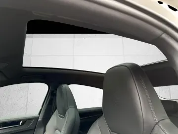 Porsche Cayenne E-Hybrid Coupé Black Edition AHK SHZ PAN
