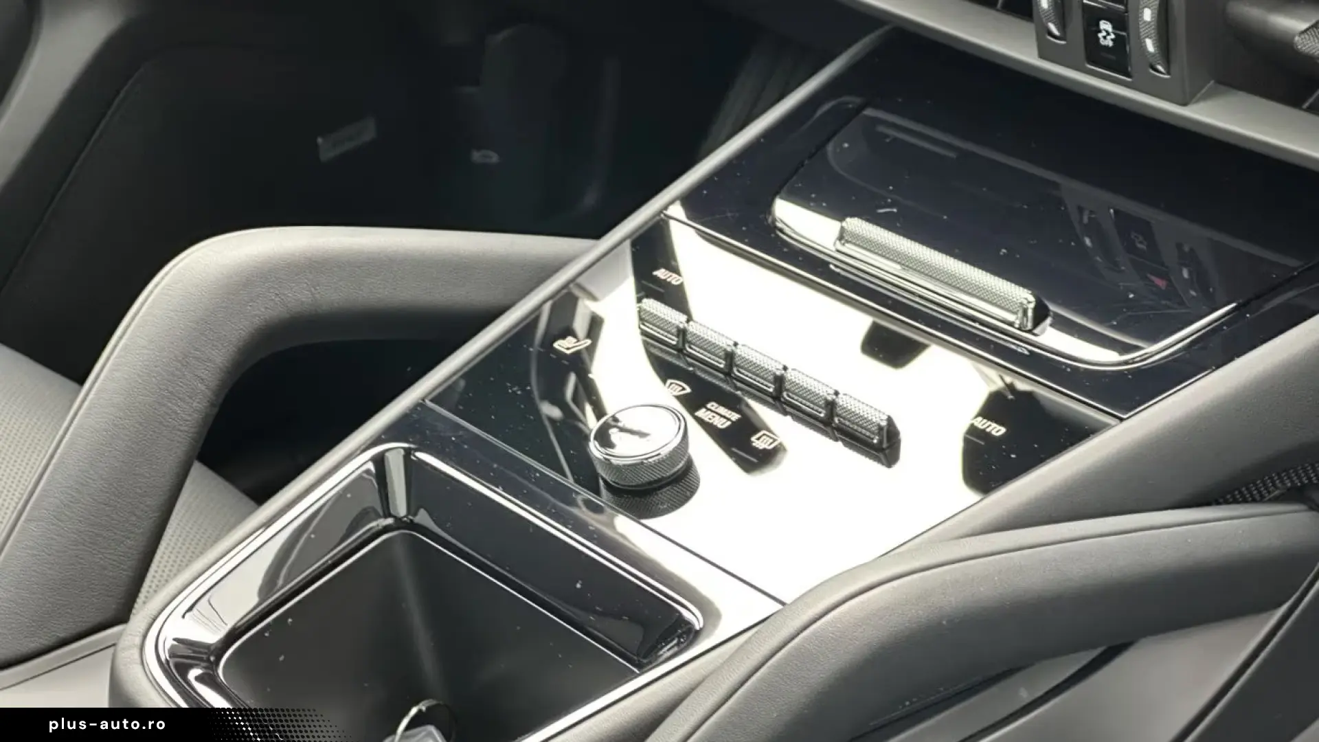 Porsche Cayenne E-Hybrid Coupé Black Edition AHK SHZ PAN
