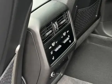 Porsche Cayenne E-Hybrid Coupé Black Edition AHK SHZ PAN