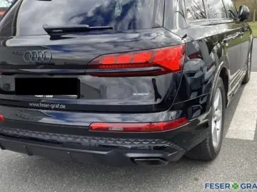 AUDI Q7 50 TDI S Line 7Sitze Pano Standhzg Sportsitze