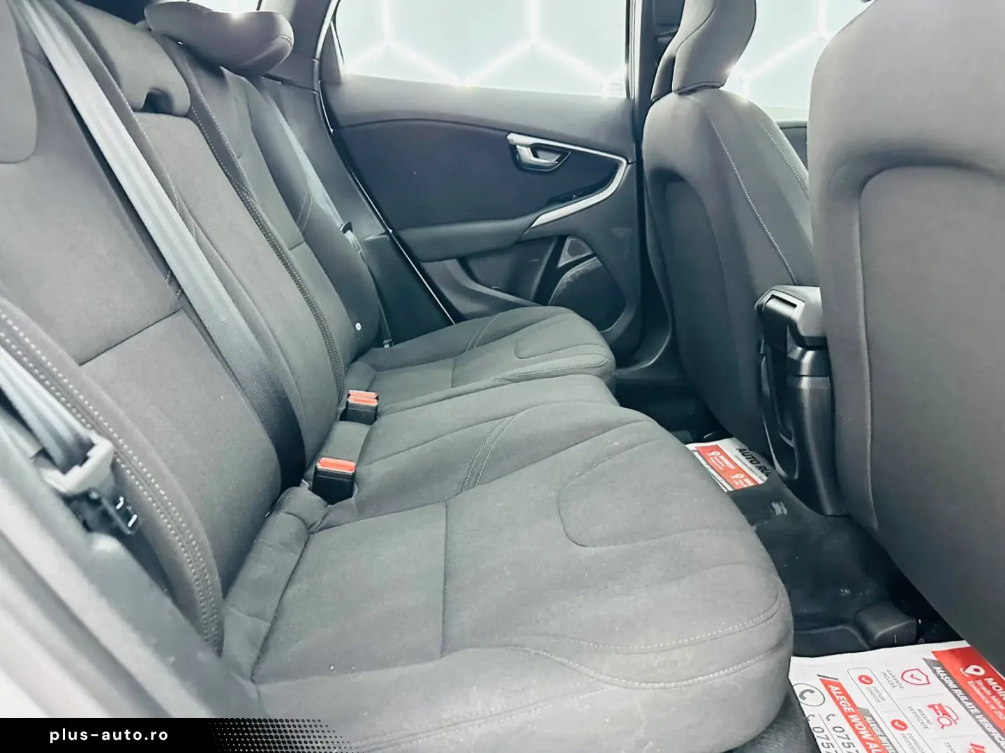 VOLVO V40 2018 2.0D E6 Garantie 12 Luni Rate Avans 0 Doar Cu