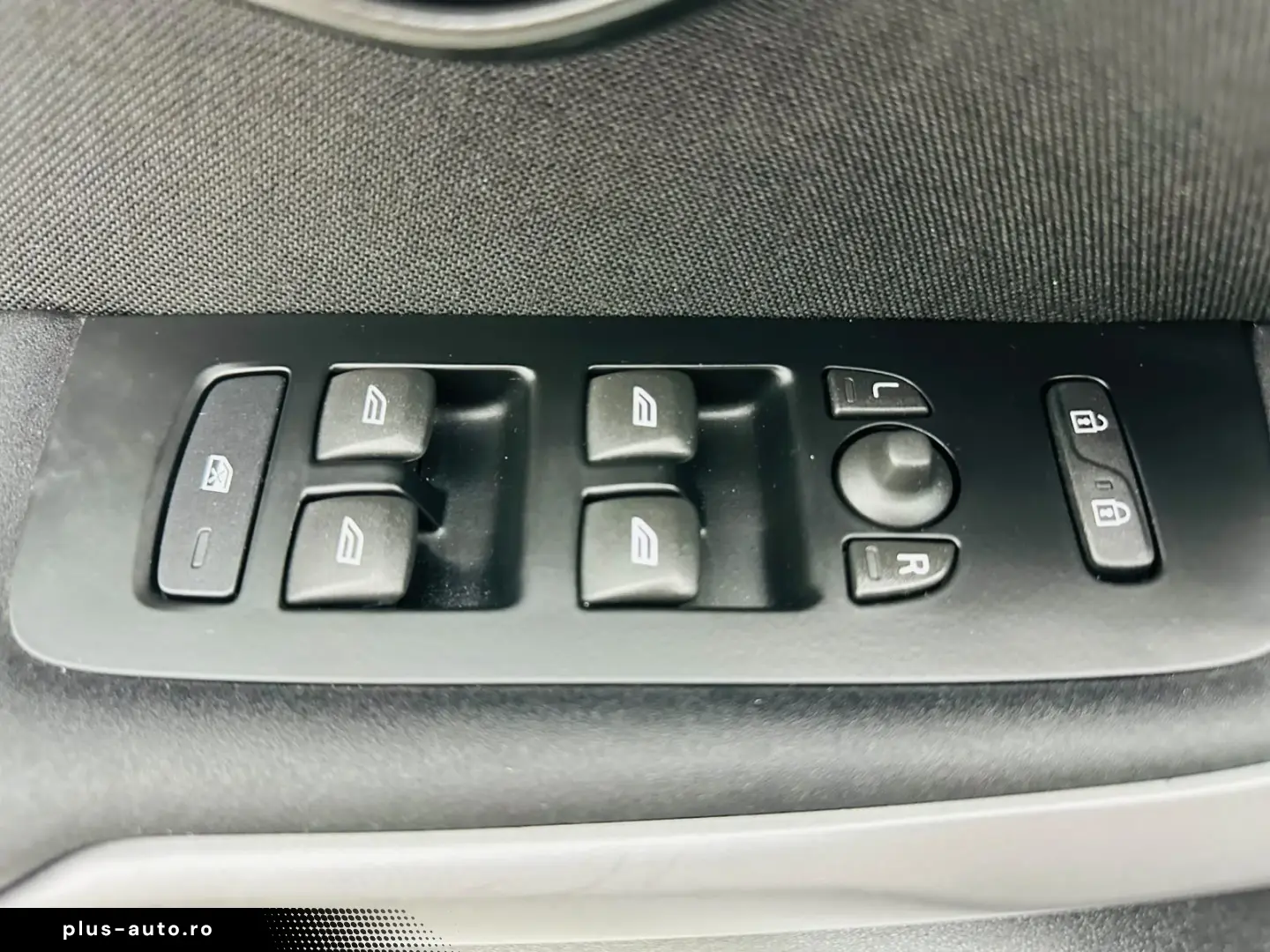 VOLVO V40 2018 2.0D E6 Garantie 12 Luni Rate Avans 0 Doar Cu