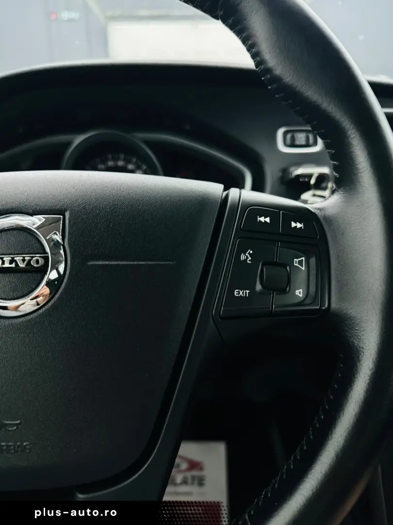VOLVO V40 2018 2.0D E6 Garantie 12 Luni Rate Avans 0 Doar Cu
