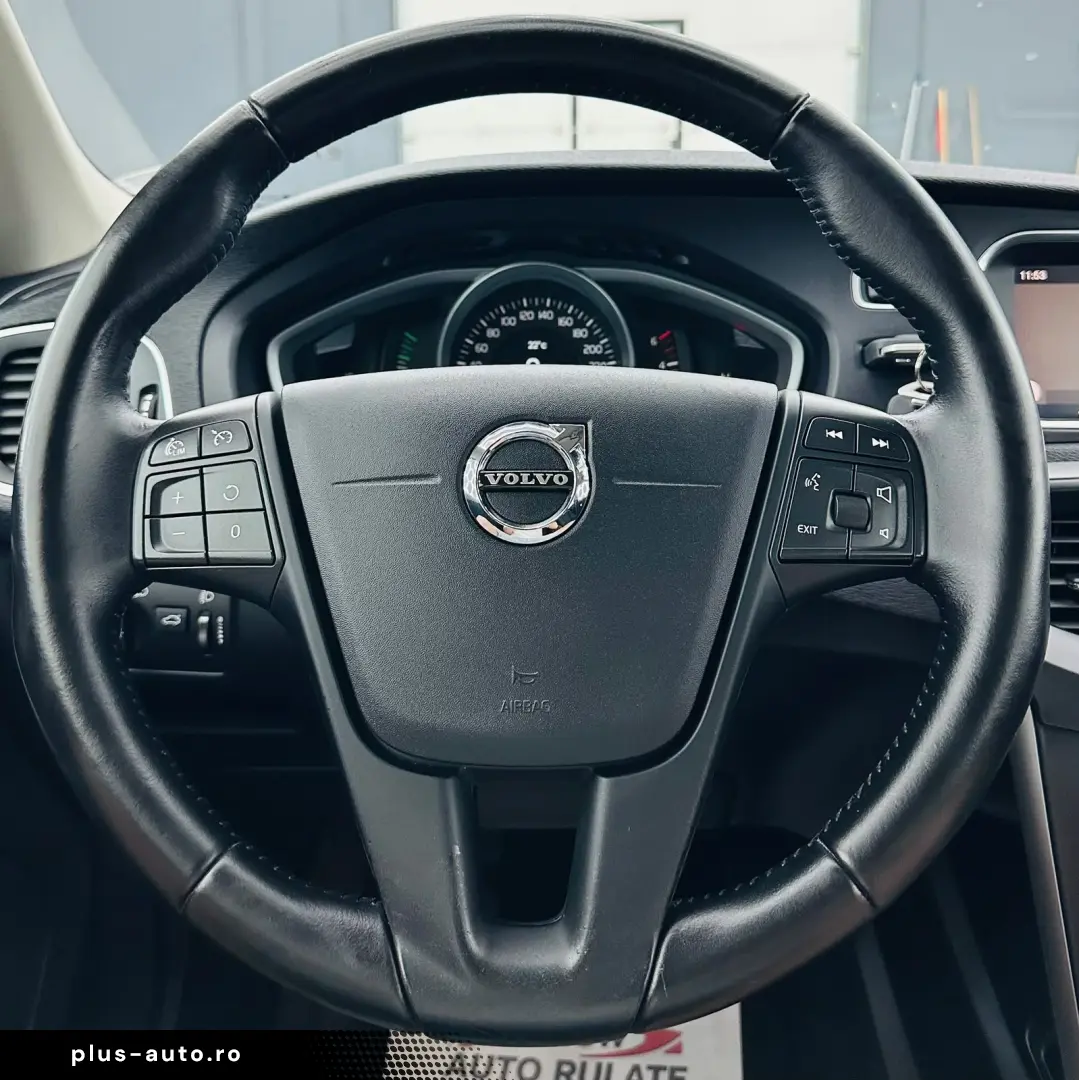 VOLVO V40 2018 2.0D E6 Garantie 12 Luni Rate Avans 0 Doar Cu