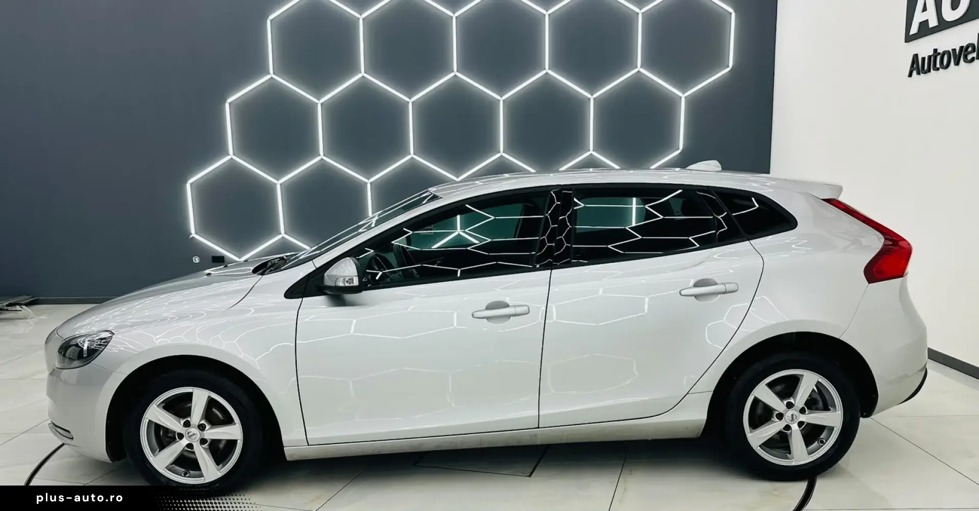 VOLVO V40 2018 2.0D E6 Garantie 12 Luni Rate Avans 0 Doar Cu