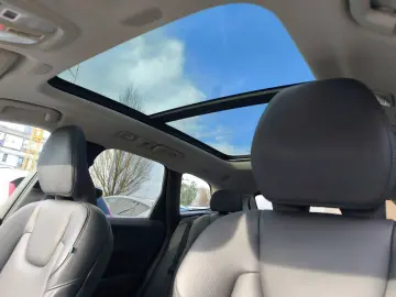 VOLVO XC60 T8 Plus Dark AWD Head-up 360 Pano HarmanKar