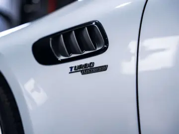 MERCEDES-BENZ AMG GT AMG GT 43 - Night Edition - Dig…