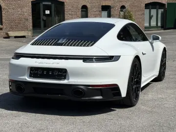 PORSCHE 992 911 Carrera GTS BOSE HA-LENKUNG CARBON VIEW
