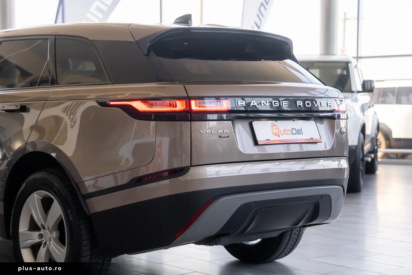 Land Rover Range Rover Velar 2.0L I4 DSL HIGH DOH