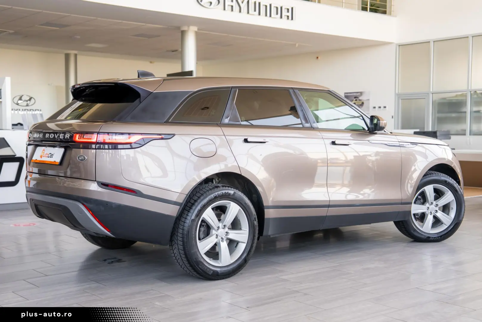 Land Rover Range Rover Velar 2.0L I4 DSL HIGH DOH