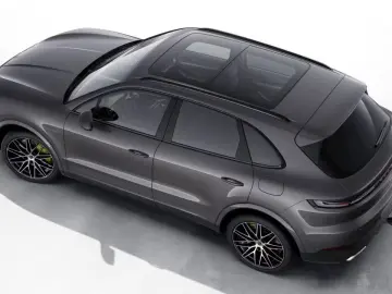 Porsche Cayenne E-Hybrid Panoramic Roof Air Suspension BOSE