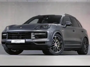 Porsche Cayenne E-Hybrid Panoramic Roof Air Suspension BOSE