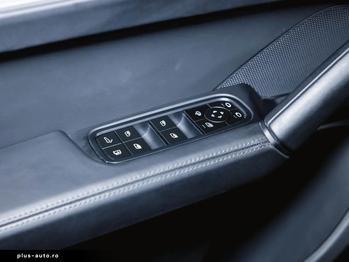 Porsche Cayenne E-Hybrid Panoramic Roof Air Suspension BOSE