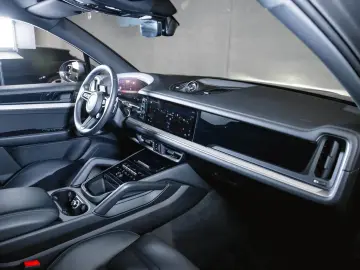 Porsche Cayenne E-Hybrid Panoramic Roof Air Suspension BOSE