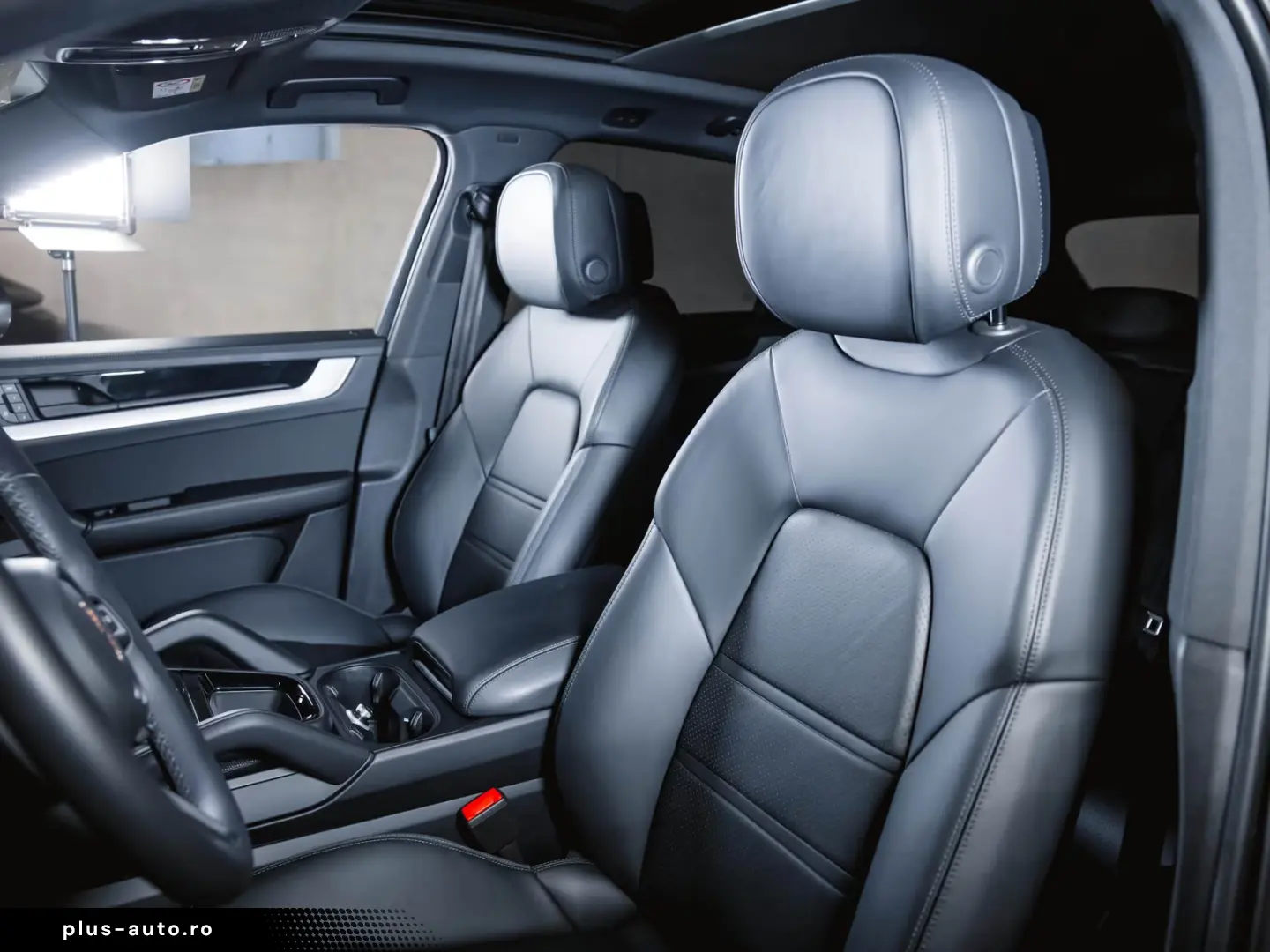 Porsche Cayenne E-Hybrid Panoramic Roof Air Suspension BOSE