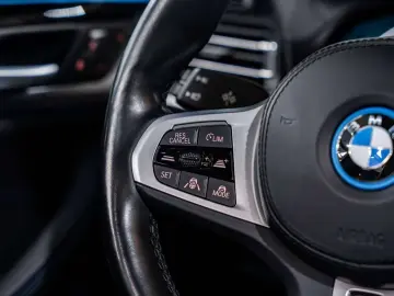 BMW iX3 iX3 80 kWh - M-pack - AHK - H&K - ACC - Pano