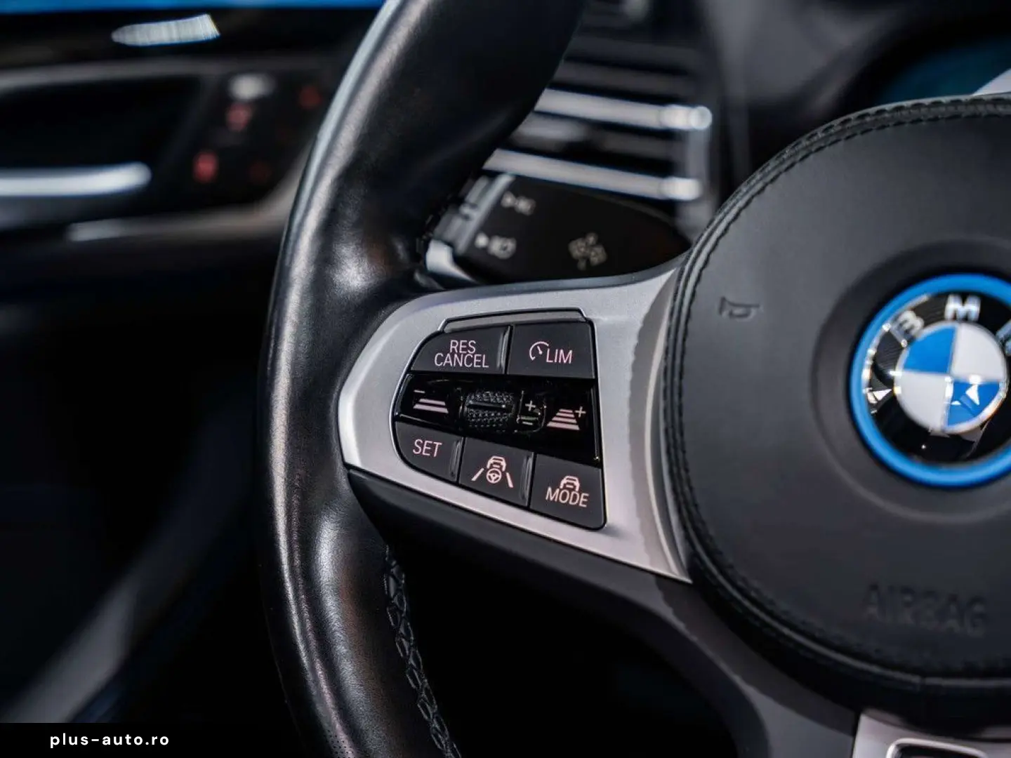 BMW iX3 iX3 80 kWh - M-pack - AHK - H&K - ACC - Pano