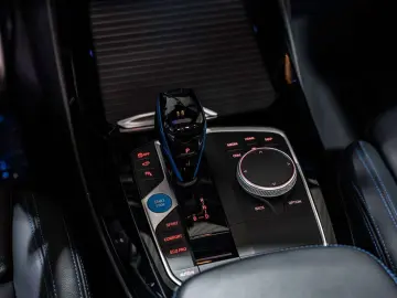 BMW iX3 iX3 80 kWh - M-pack - AHK - H&K - ACC - Pano