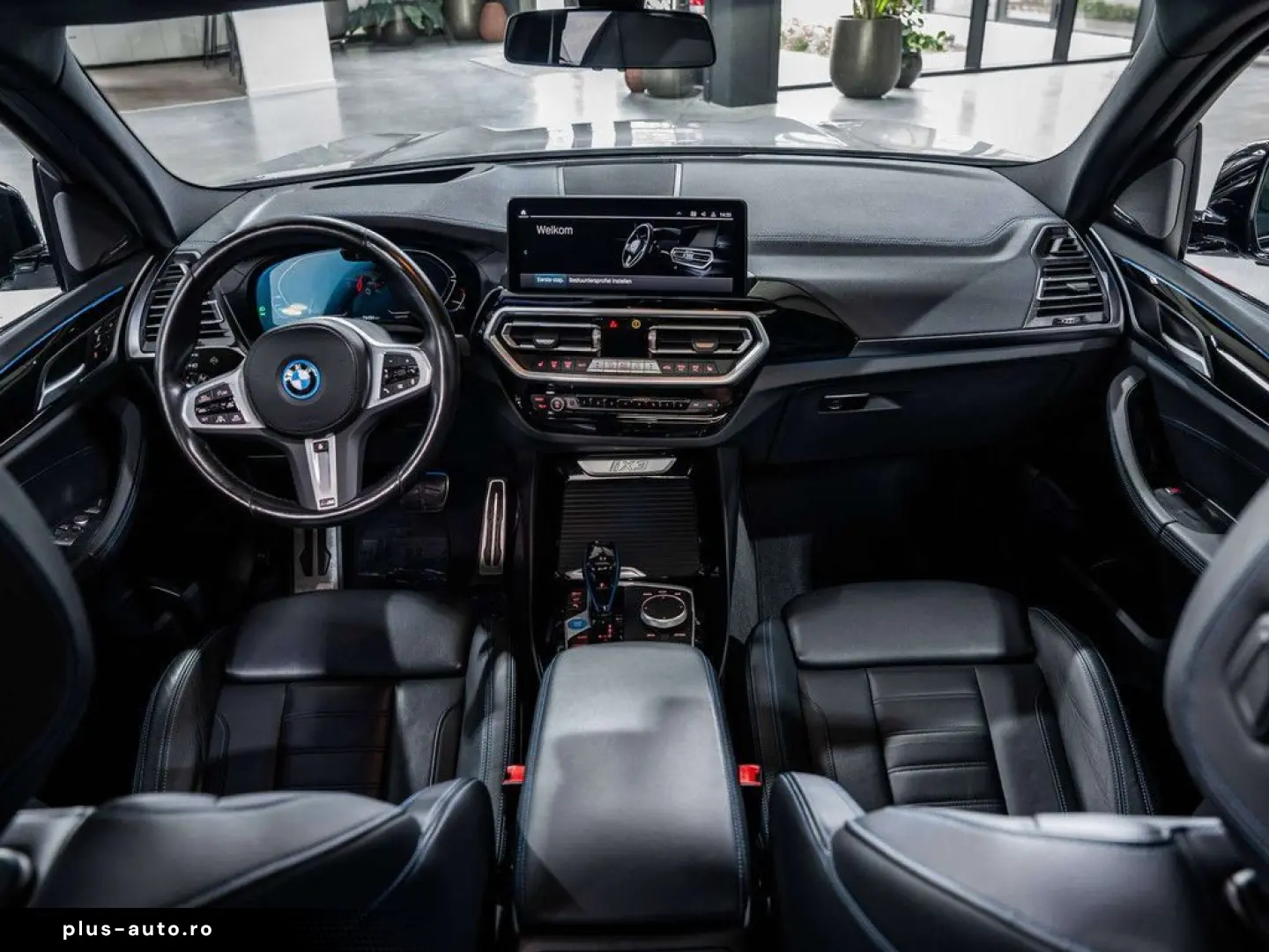 BMW iX3 iX3 80 kWh - M-pack - AHK - H&K - ACC - Pano