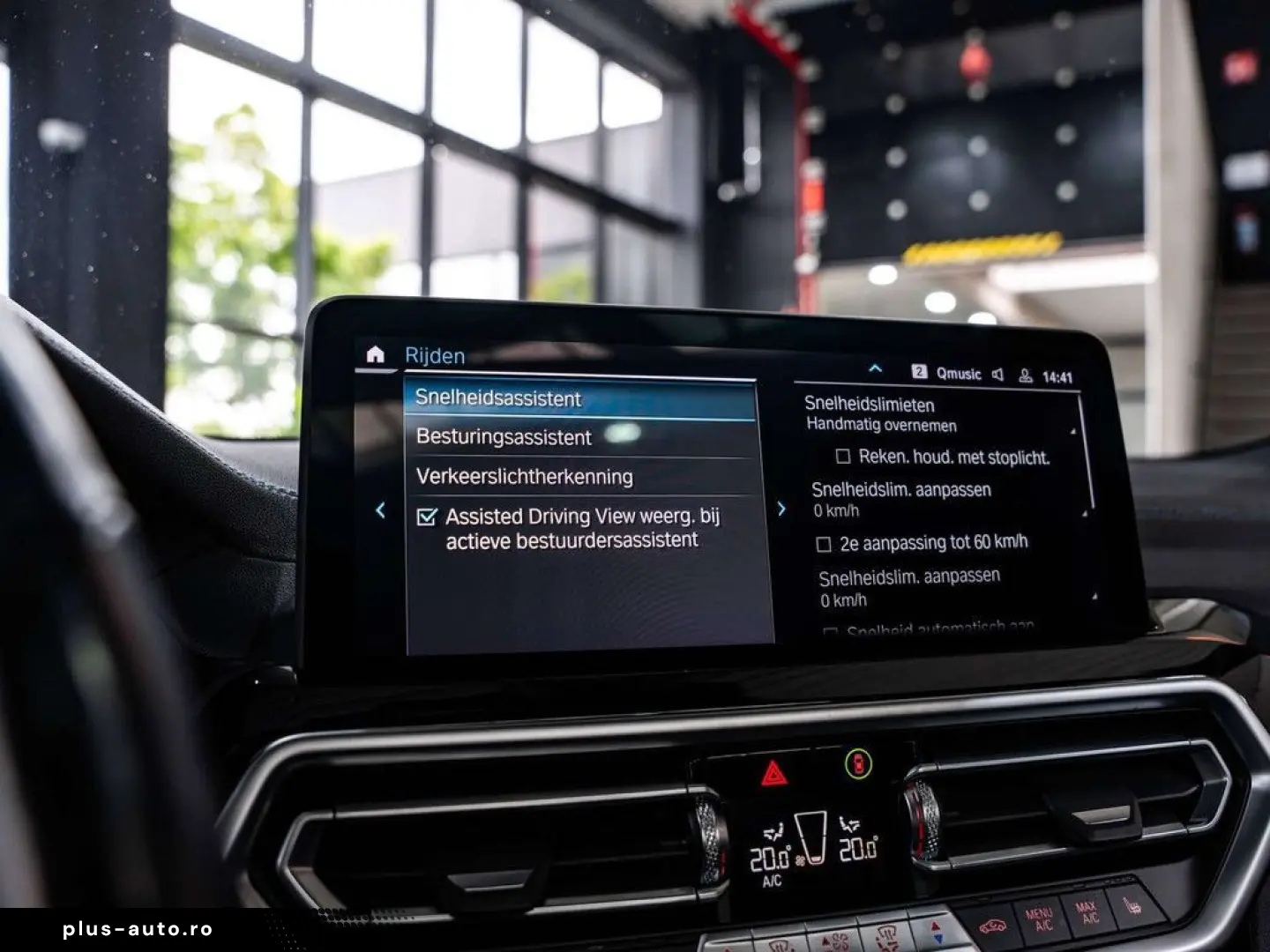 BMW iX3 iX3 80 kWh - M-pack - AHK - H&K - ACC - Pano