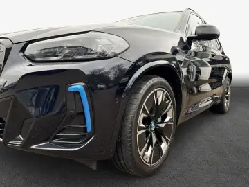 BMW iX3 Impressive Harman Kardon  LED  Head-Up
