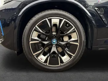 BMW iX3 Impressive Harman Kardon  LED  Head-Up