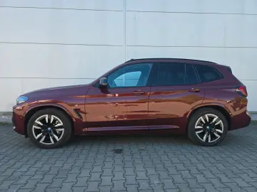 BMW iX3 (Panorama Leder Kamera)