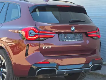BMW iX3 (Panorama Leder Kamera)