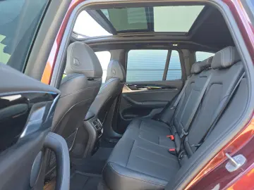 BMW iX3 (Panorama Leder Kamera)