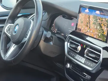 BMW iX3 (Panorama Leder Kamera)