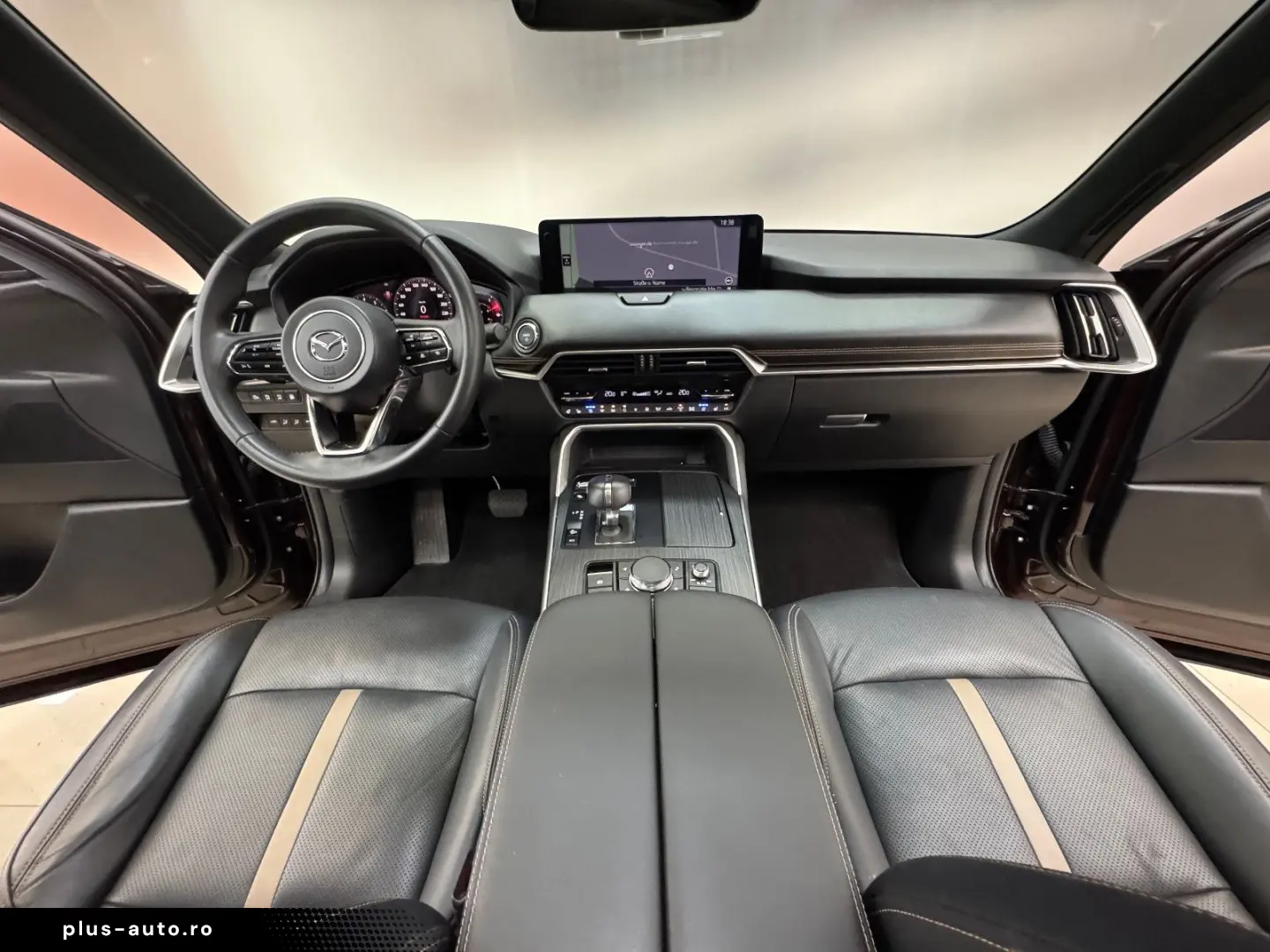 MAZDA CX-80 Homura Plus PHEV AWD CAHO 6-Sitzer PANO