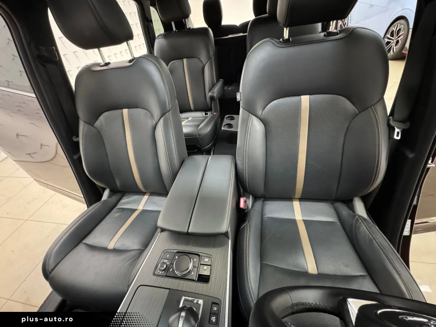 MAZDA CX-80 Homura Plus PHEV AWD CAHO 6-Sitzer PANO
