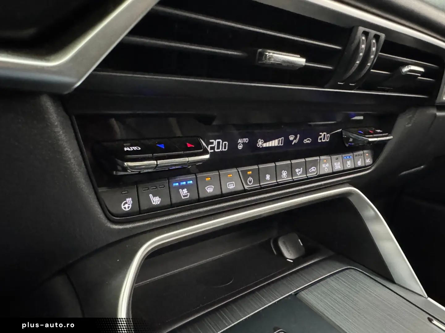 MAZDA CX-80 Homura Plus PHEV AWD CAHO 6-Sitzer PANO